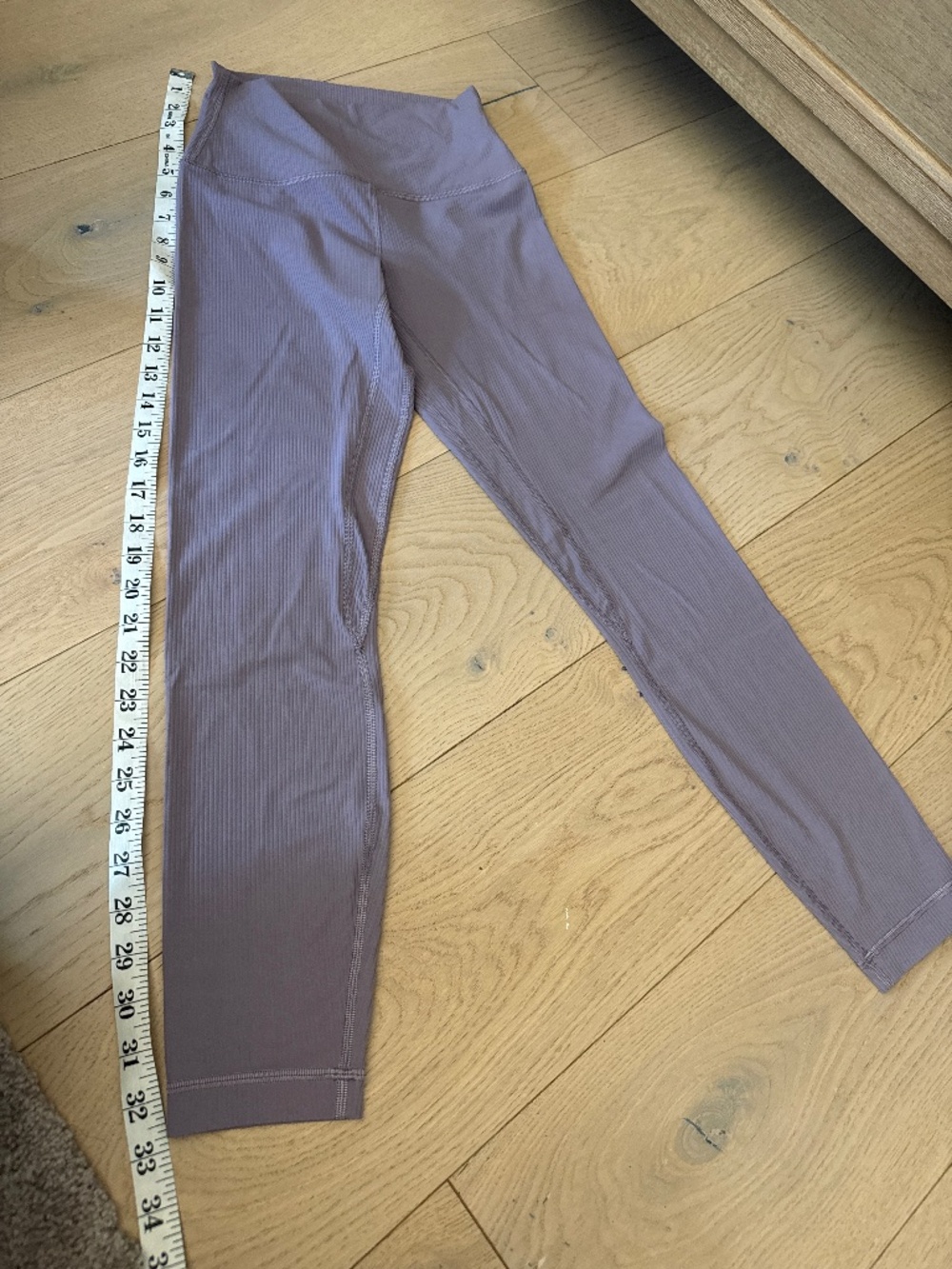 Like new lululemon size 4 leggings